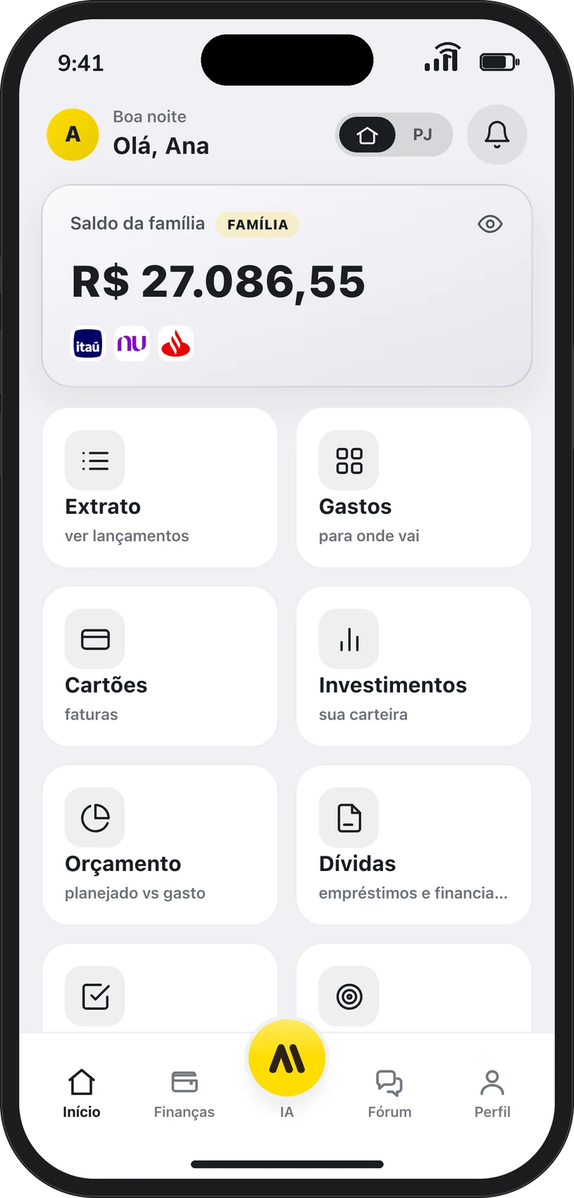 iPhone com a tela inicial do aplicativo da ALL: saldo da família e os atalhos